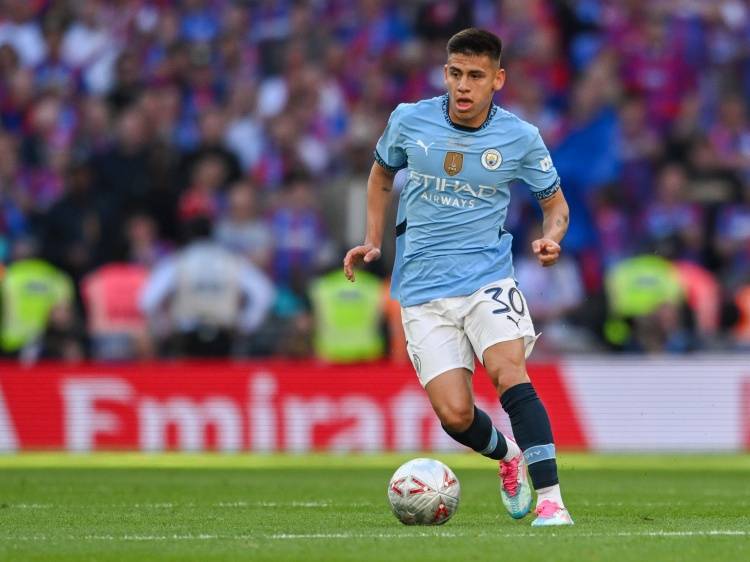 世体：尽管收到欧足联的限制，赫罗纳仍有信心从曼城租借球员