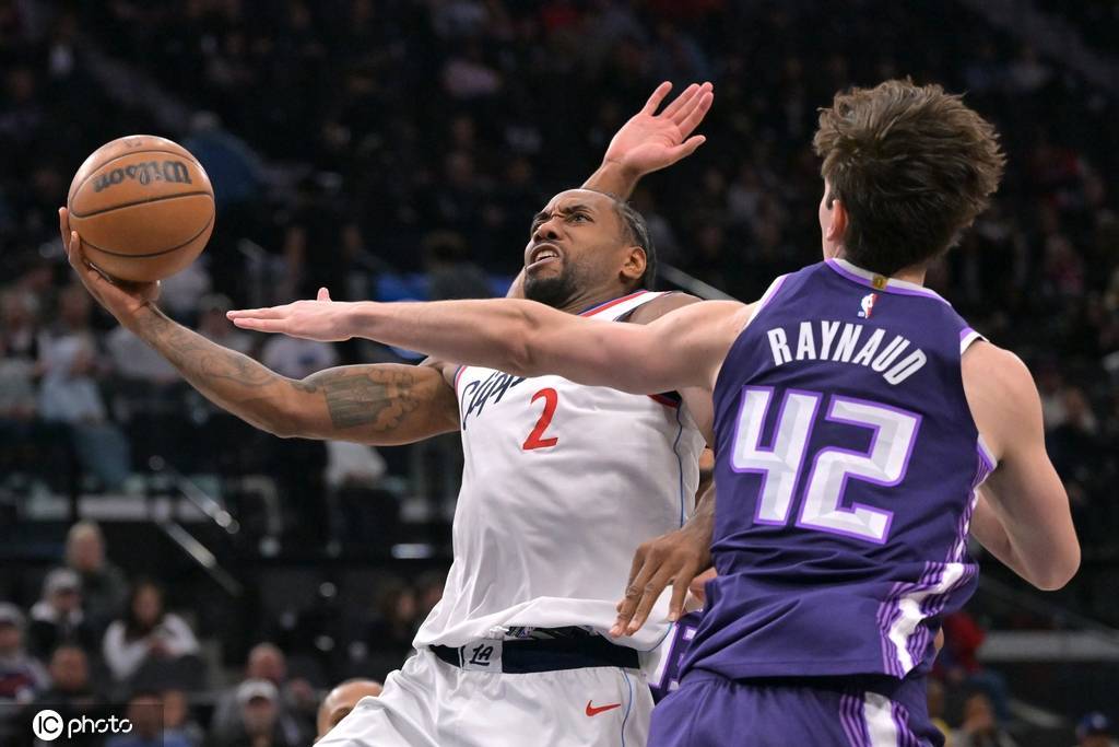 伦纳德33+5+5哈登21分 快船41分狂胜国王收获5连胜